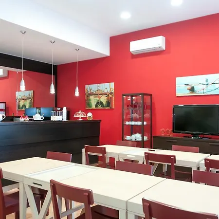 Mediterraneo Affittacamere Bed & Breakfast *